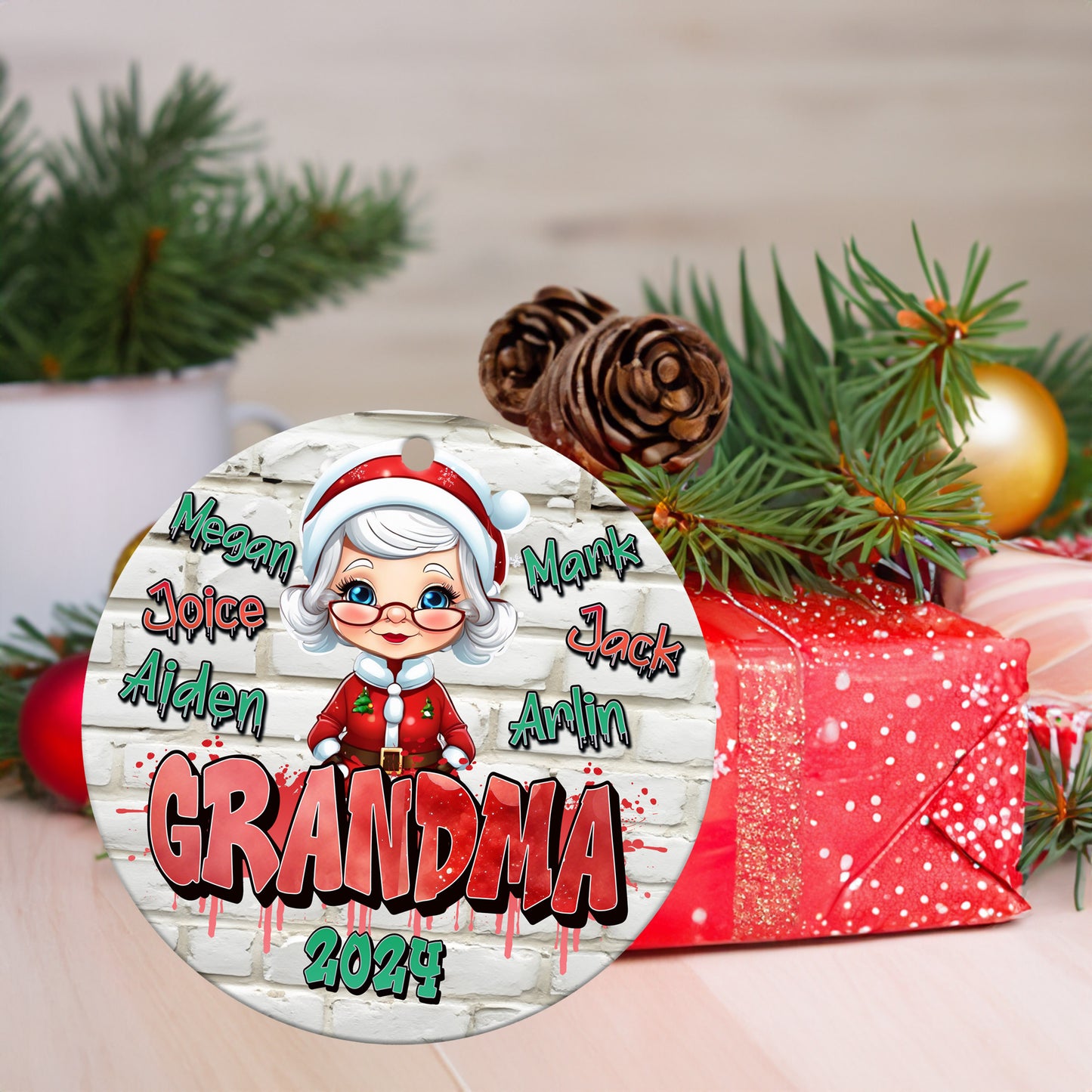 Personalized Christmas Ornament | Custom New Year Grandma/Grandmother Gift with Grandchildren's Names | Holiday Keepsake